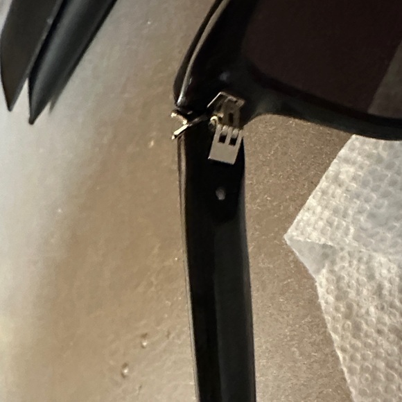 Saint Laurent Black Sunglasses with Case and Cloth main image 7